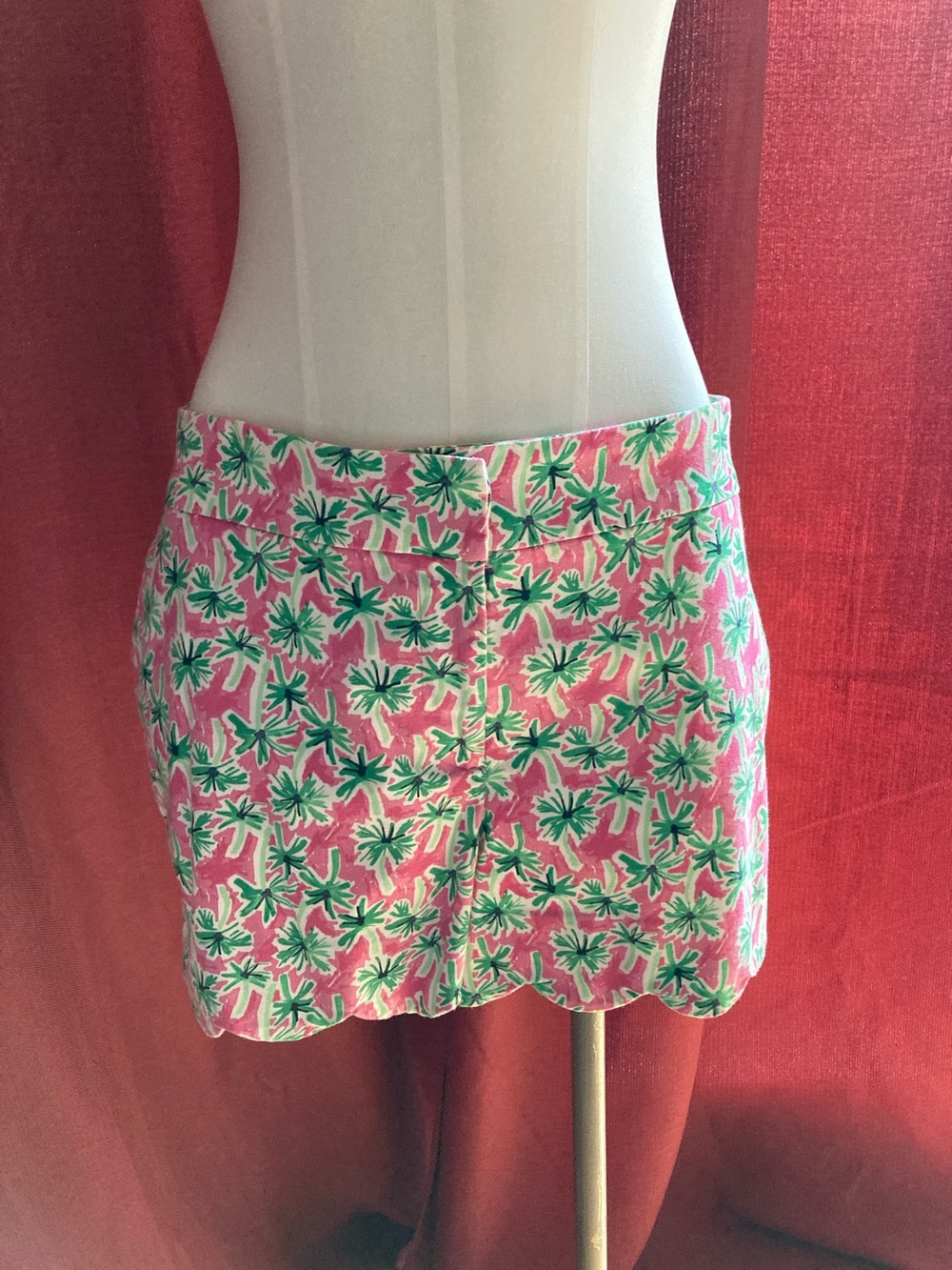 Crown & Ivy Pink & Green Floral Embroidered shorts